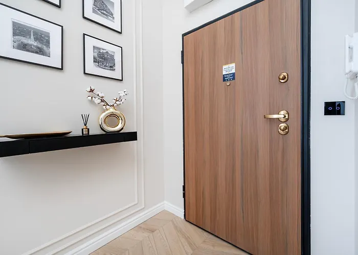 Downtown - 41m2, Location - By Rentujemy Apartman