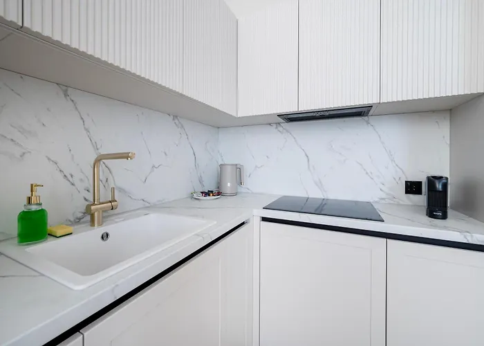 Downtown - 41m2, Location - By Rentujemy Apartman *